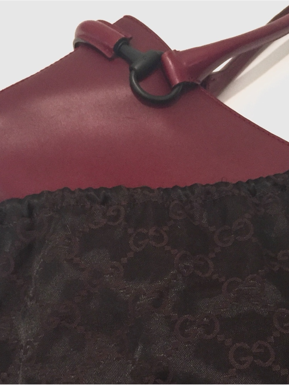 Authentic Gucci Burgundy Leather Shoulder Bag — Made in Italy - Picture 6 of 14